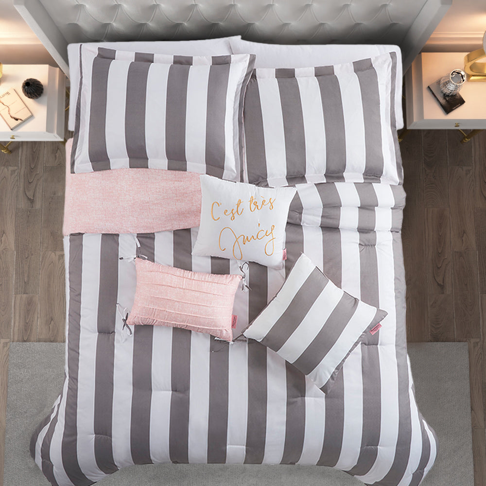 Juicy couture 4 piece bedding orders set comforter & 2 pillow shams 1 pillow