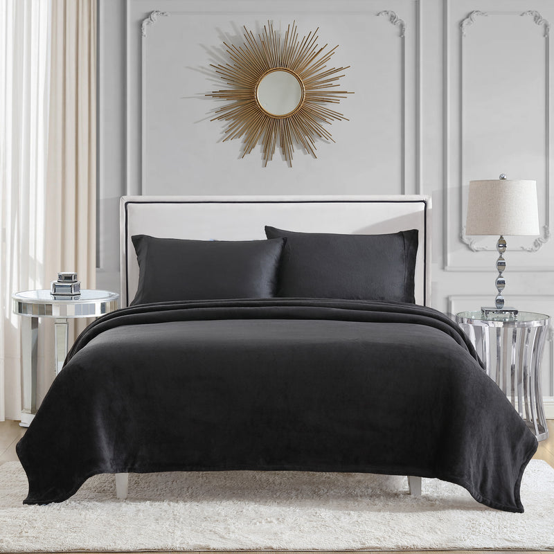Solid Plush Sheet Set - Juicy Couture