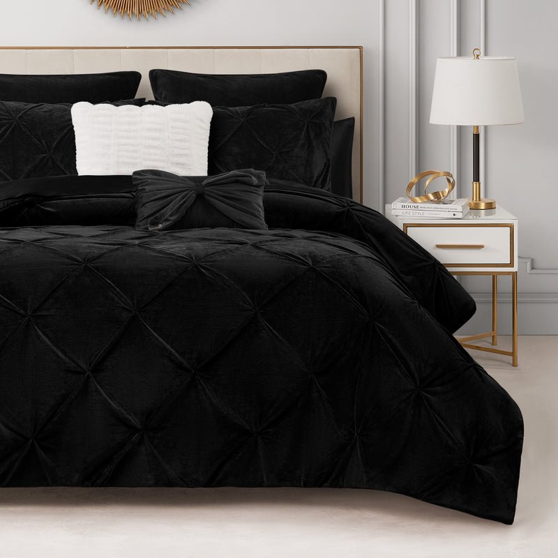 Kiss Pleat Micromink Comforter Set With Decorative Pillows