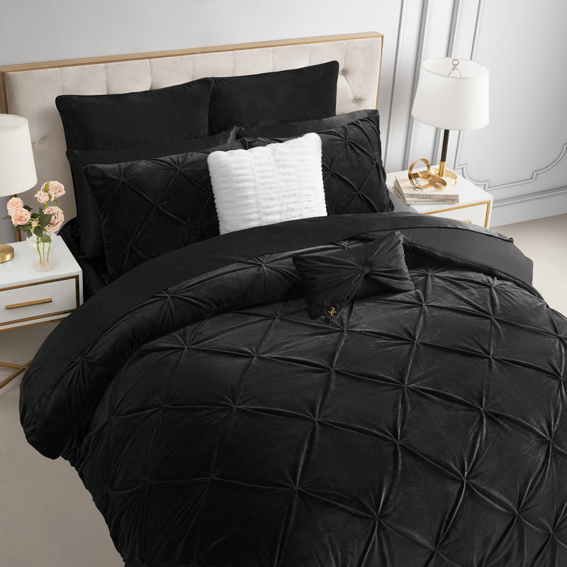 Kiss Pleat Micromink Comforter Set With Decorative Pillows