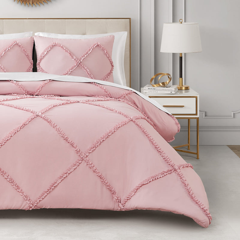 Diamond Ruffle Comforter Set