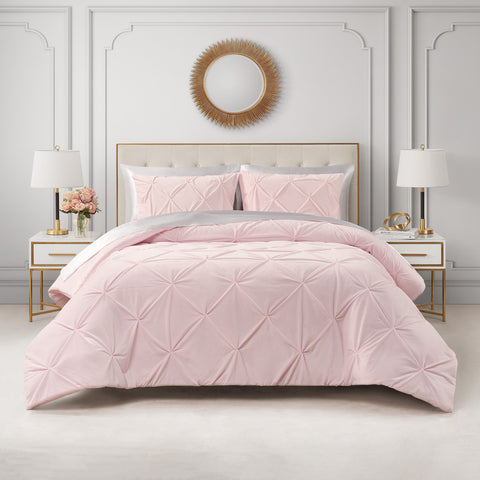 Kiss Pleat Micromink Comforter Set - Light Pink - Juicy Couture