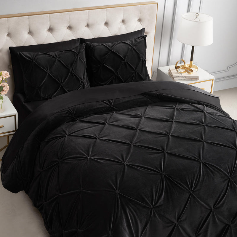 Kiss Pleat Micromink Comforter Set