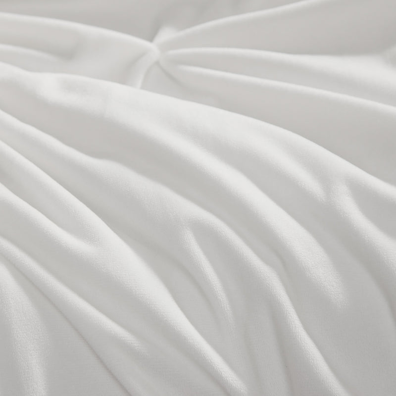 Kiss Pleat Micromink Comforter Set - Juicy Couture