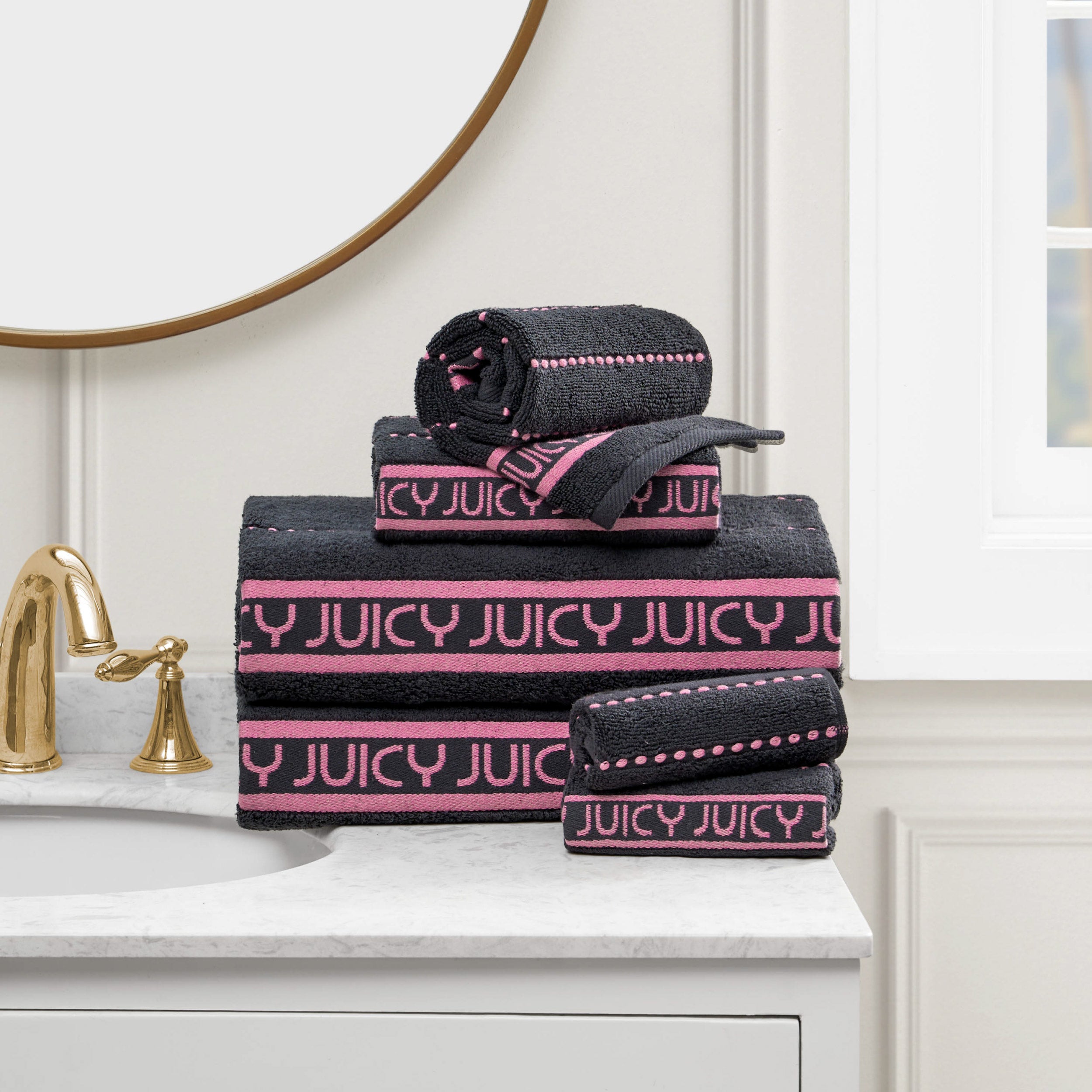 Plush Stripe Bath Towel Set - Juicy Couture