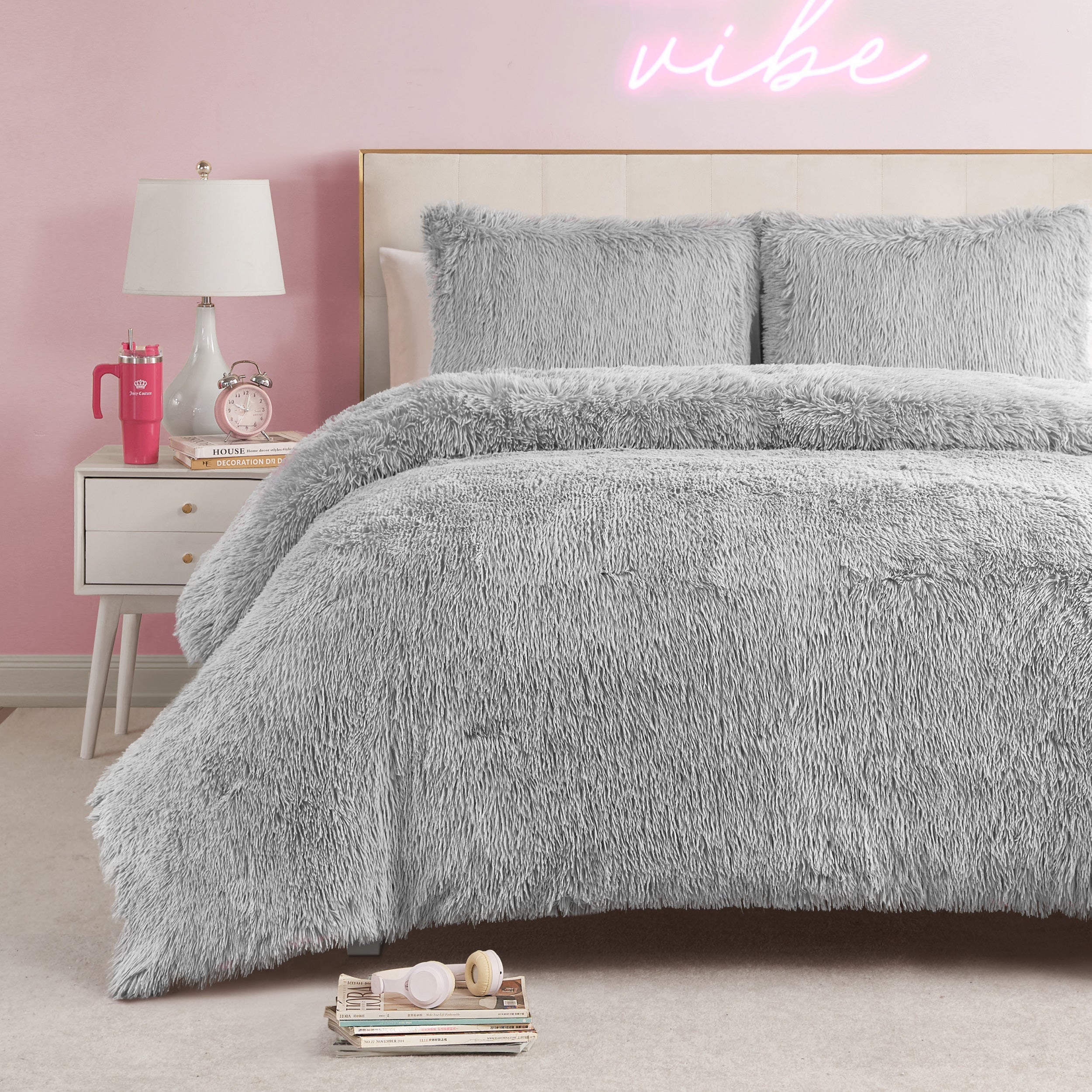 オーロラ様未使用級 グレースコンチネンタル ファーモヘア ツィードジャケット 定 Shaggy Faux Fur Comforter Set - Juicy Couture