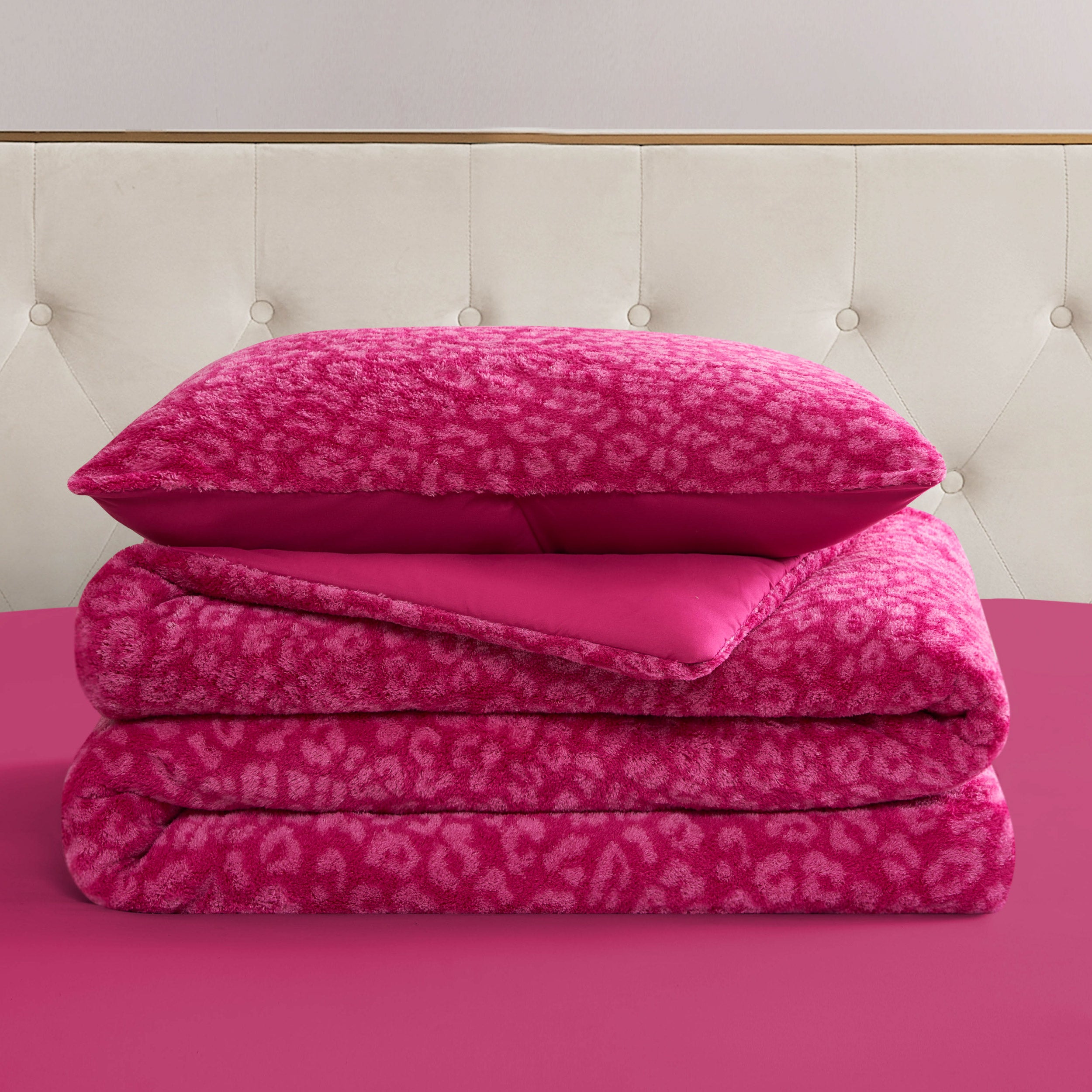 Cheetah Feathered Comforter Set - Juicy Couture