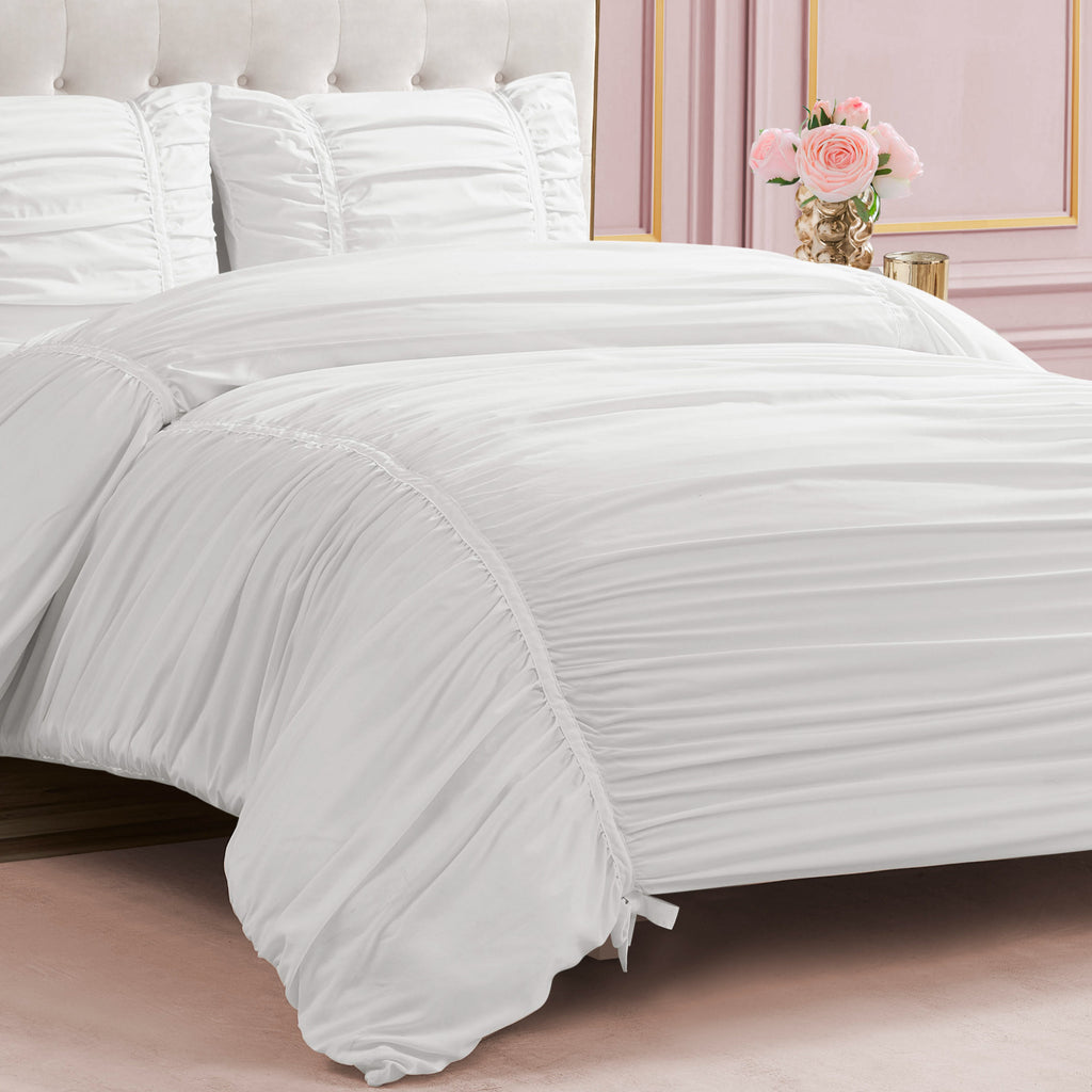 Ribbon Ruched Comforter Set – Juicy Couture