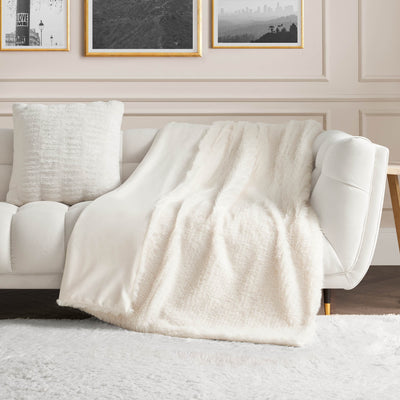 Eyelash Faux Fur Blankets - White - Juicy Couture