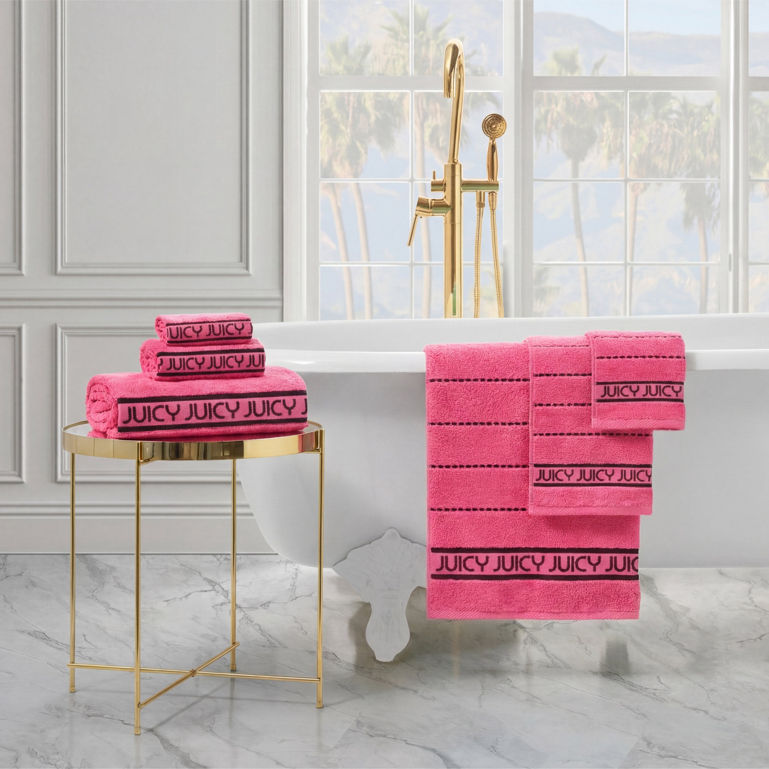 Plush Stripe Bath Towel Set – Juicy Couture