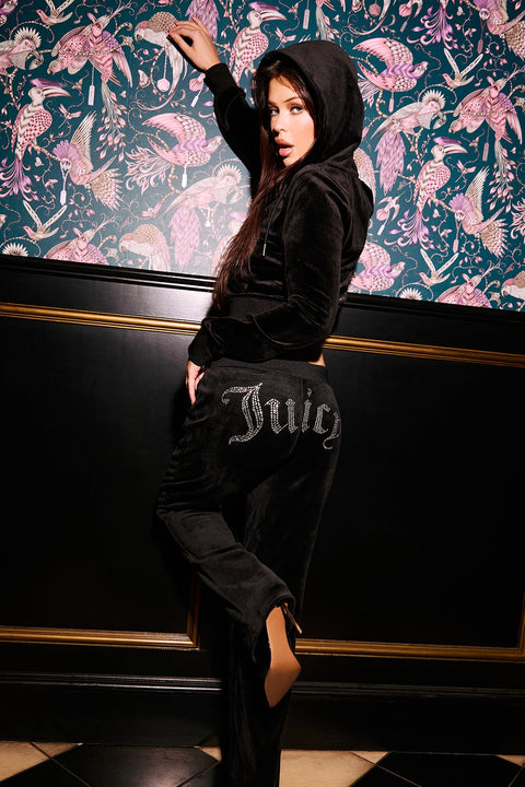 Juicy Couture OG Bling Tracksuits Iconic Luxe Velour Sets juicy-couture-og-bling-tracksuits-iconic-luxe-velour-sets