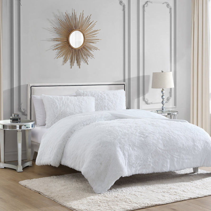 Shaggy Faux Fur Comforter Set - White - Juicy Couture